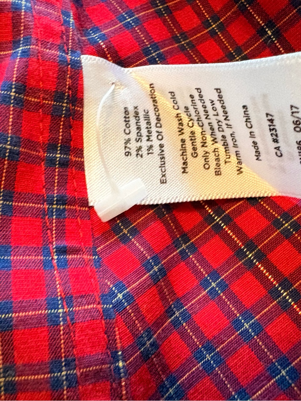 Red Patterned Button-Up Shirt - Picture 5 of 6